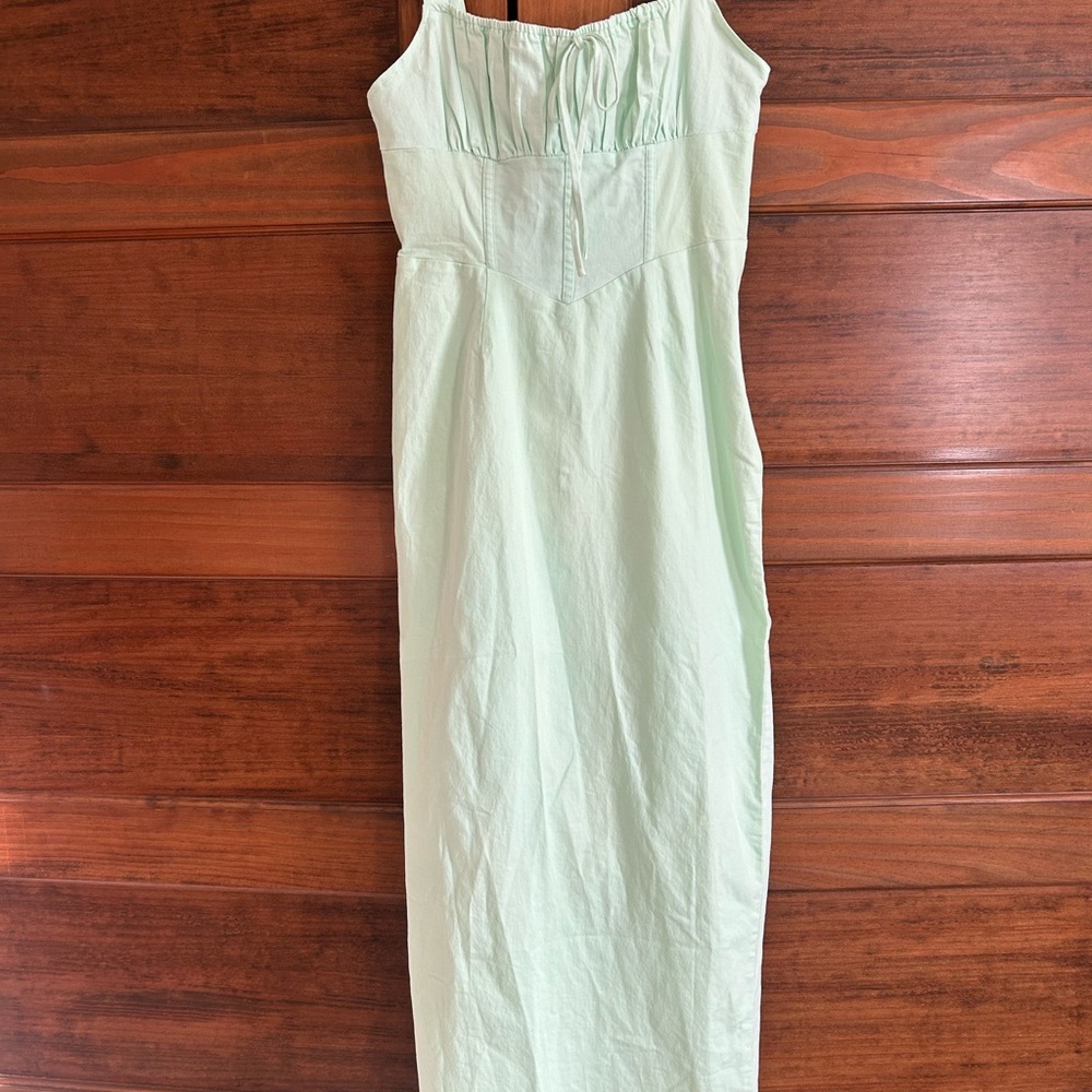 Elegant Mint Green Midi Dress